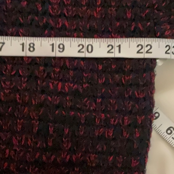 Women's Red and Black Sweater - Picture 6 of 8